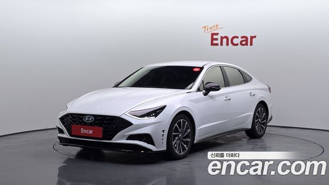 Hyundai Sonata (DN8)