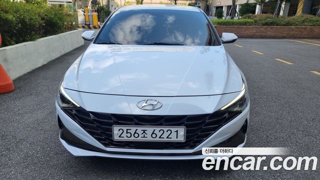 Hyundai Avante Hybrid (CN7)