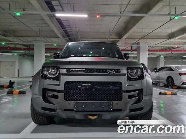Land Rover Defender (L663)