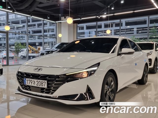 Hyundai Avante Hybrid (CN7)