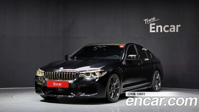 BMW M5 (F90)