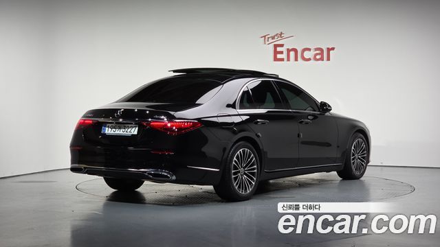 Mercedes-Benz S-Class W223
