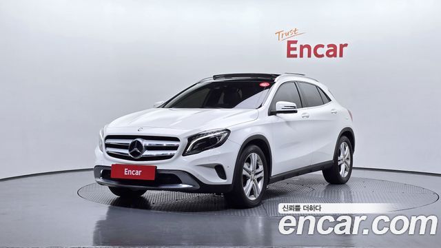 Mercedes-Benz GLA-Class X156