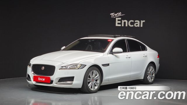 Jaguar XF (X260)