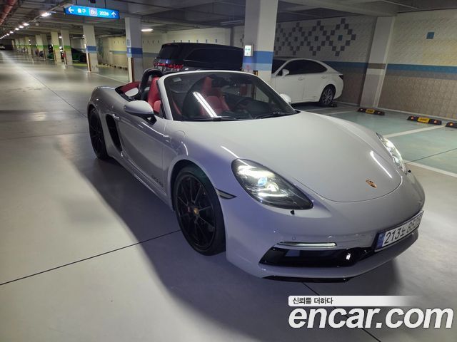 Porsche 718 Boxster