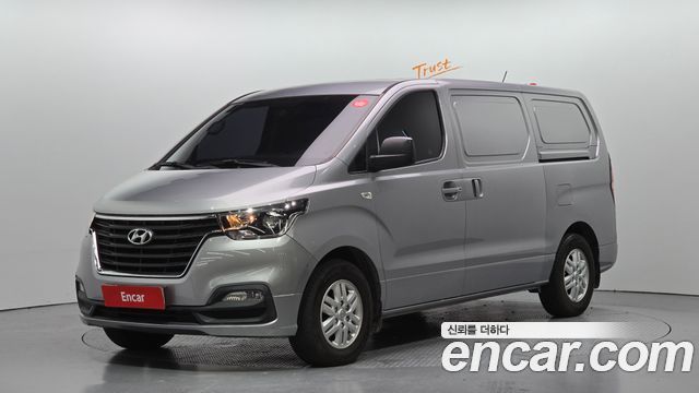 Hyundai The New Grand Starex