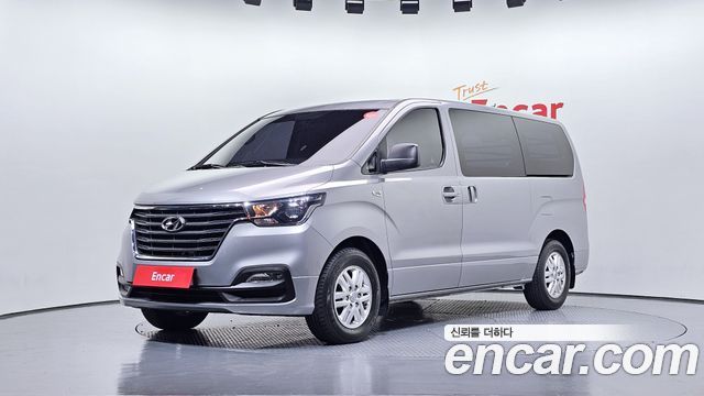 Hyundai The New Grand Starex