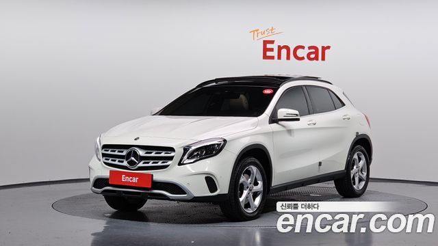 Mercedes-Benz GLA-Class X156
