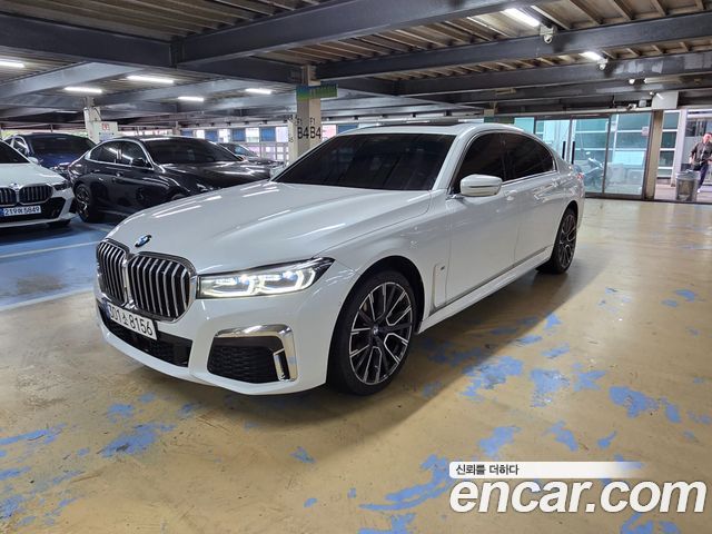 BMW 7 Series (G11)