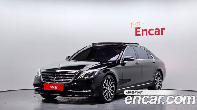 Mercedes-Benz S-Class W222