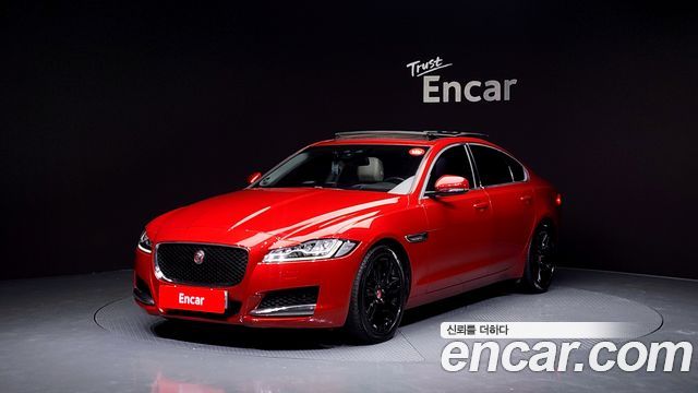 Jaguar XF (X260)