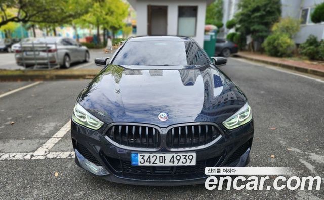 BMW 8 Series (G15)
