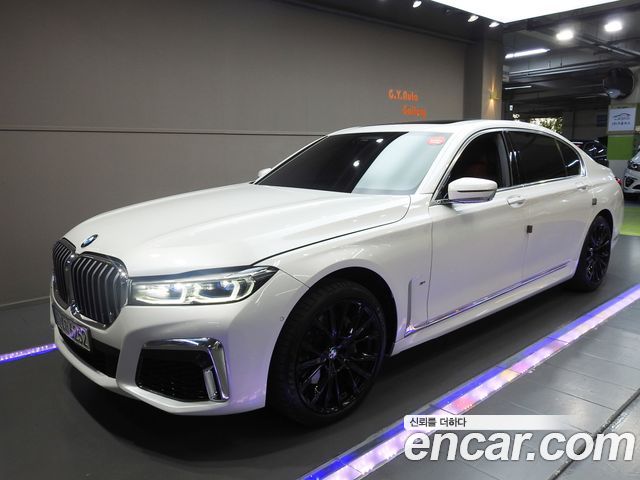 BMW 7 Series (G11)