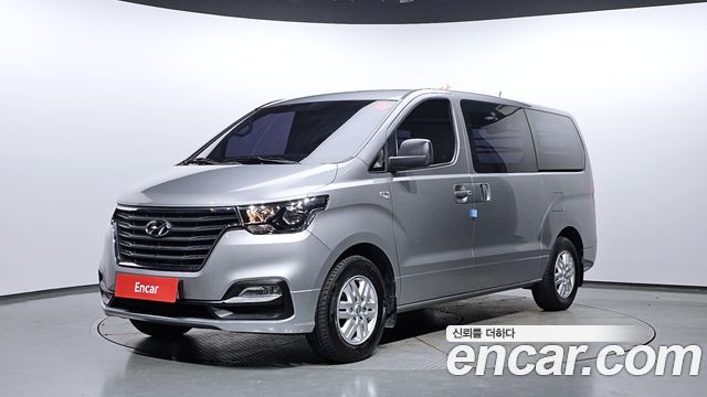 Hyundai The New Grand Starex