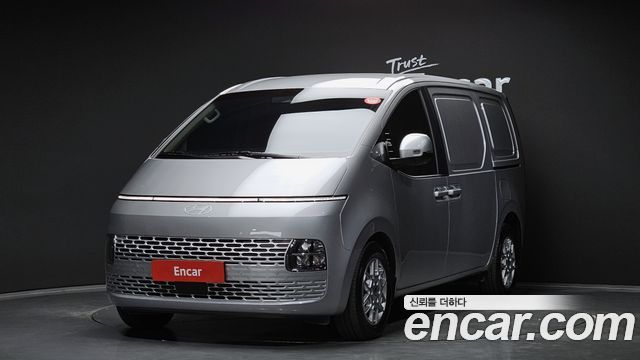 Hyundai Staria