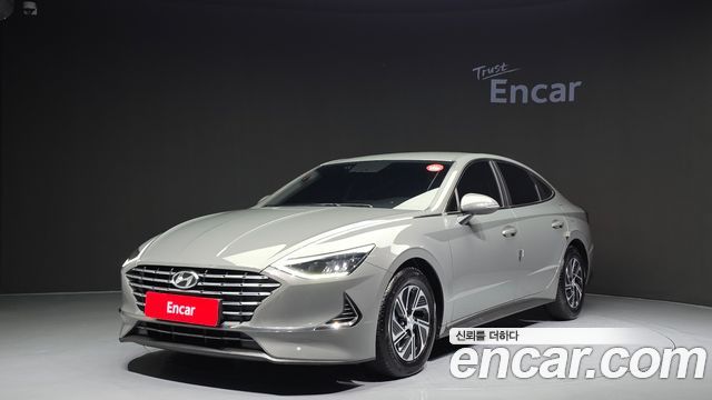Hyundai Sonata Hybrid (DN8)