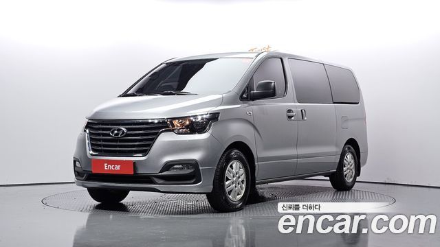 Hyundai The New Grand Starex