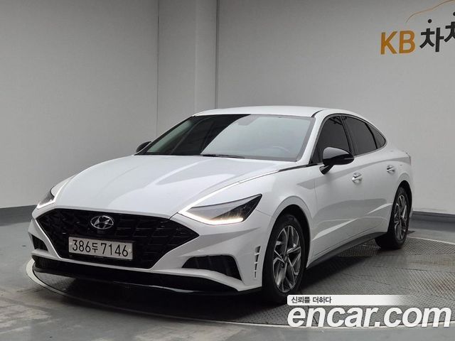 Hyundai Sonata (DN8)