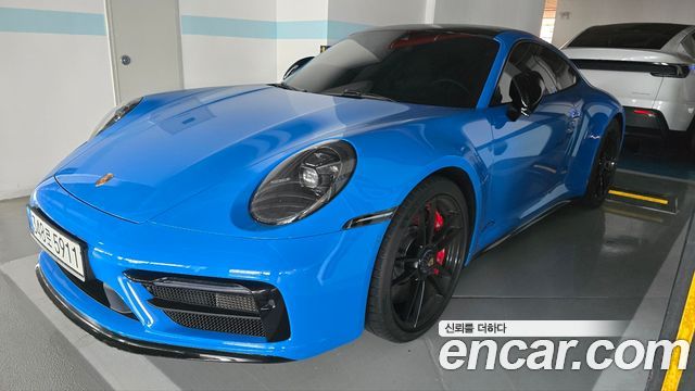 Porsche 911 (992)