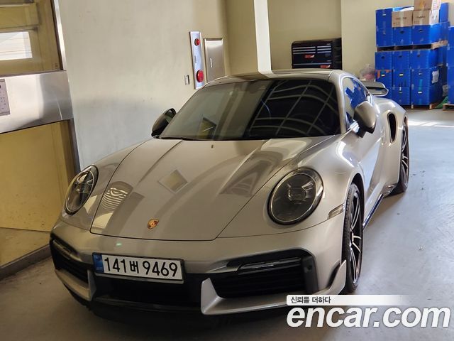 Porsche 911 (992)