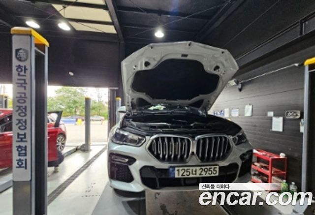 BMW X6 (G06)