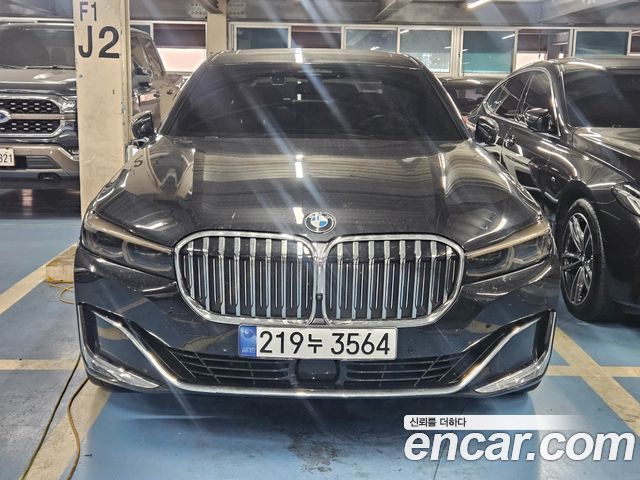 BMW 7 Series (G11)