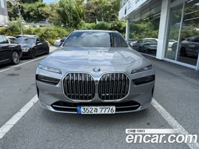 BMW 7 Series (G70)