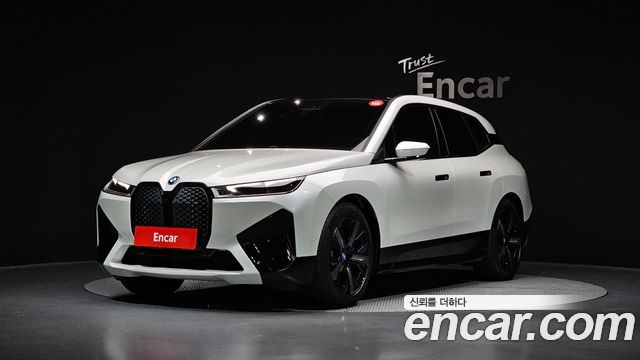 BMW iX
