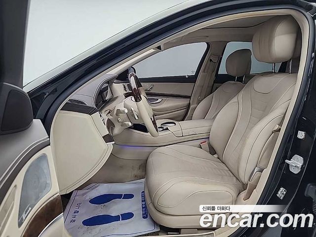 Mercedes-Benz S-Class W222