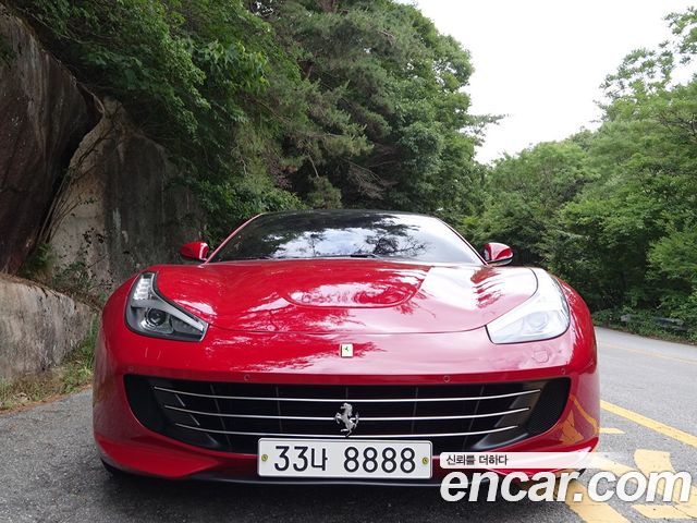 Ferrari GTC4 Lusso