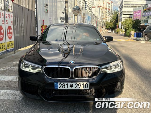 BMW M5 (F90)