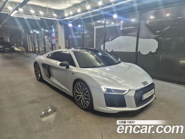 Audi R8 (4S)