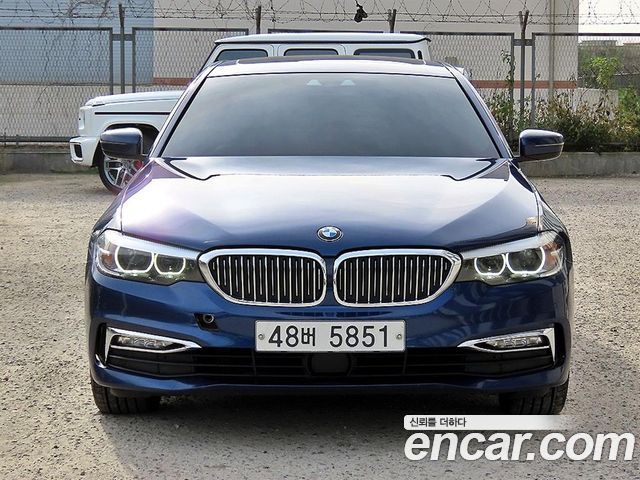 BMW 5 Series (G30)