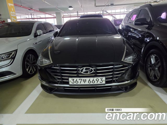 Hyundai Sonata (DN8)