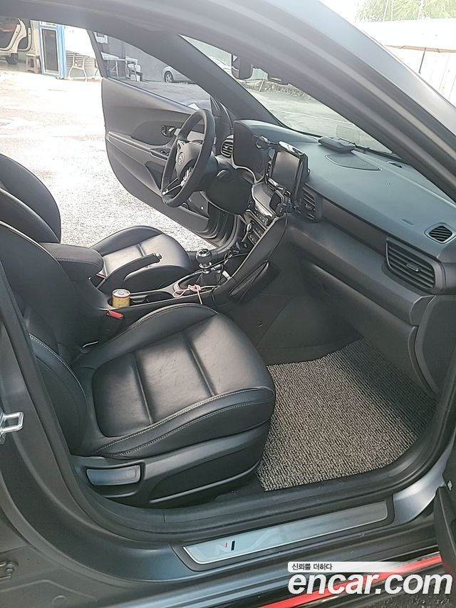 Hyundai Veloster (JS)