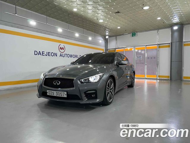 Infiniti Q50