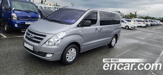 Hyundai Grand Starex