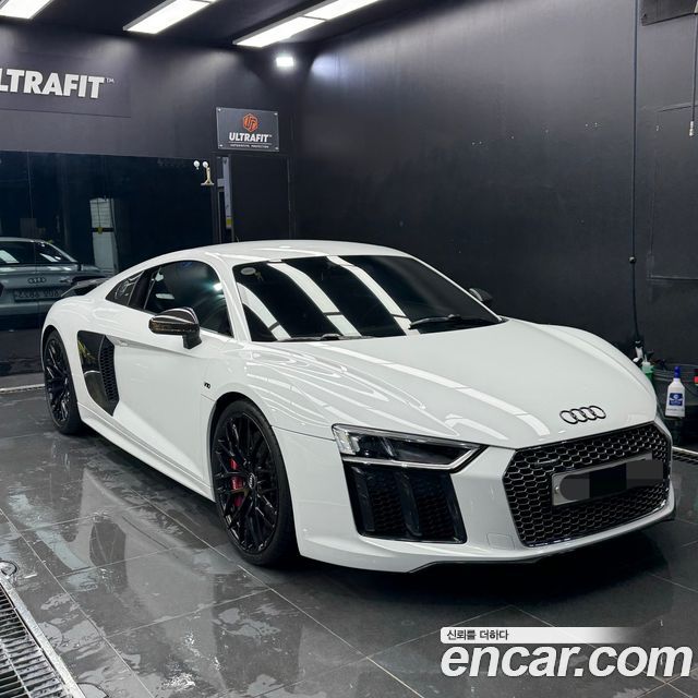 Audi R8 (4S)