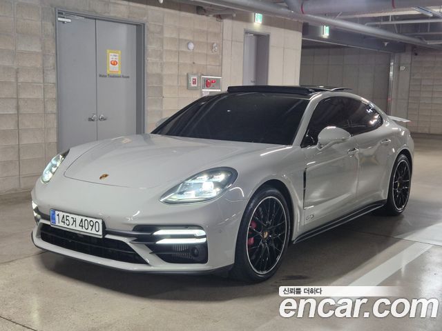 Porsche Panamera (971)
