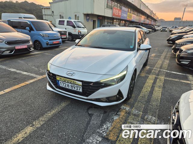 Hyundai Avante Hybrid (CN7)