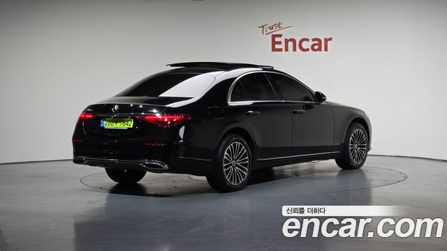 Mercedes-Benz S-Class W223
