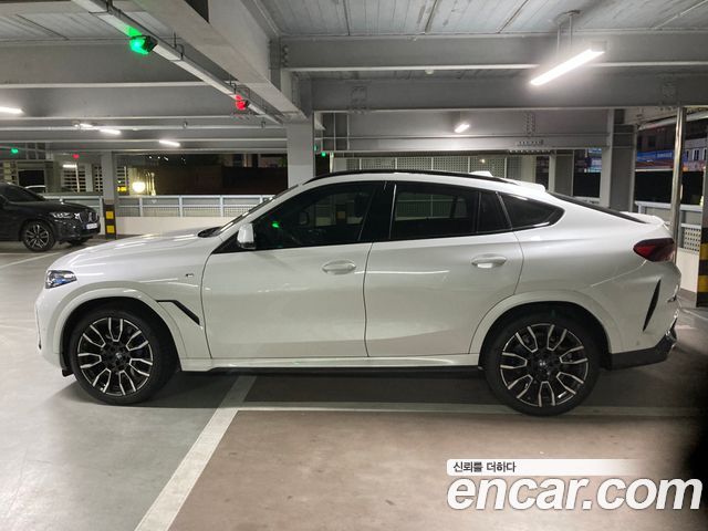 BMW X6 (G06)