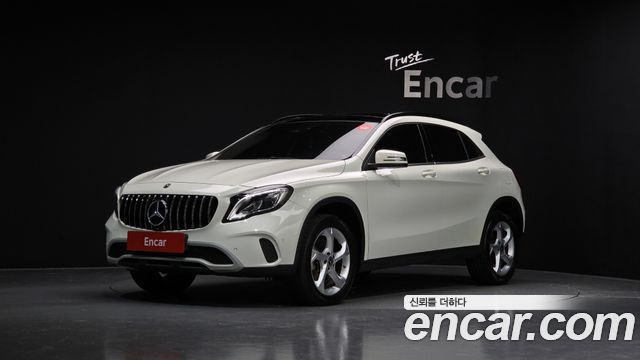 Mercedes-Benz GLA-Class X156