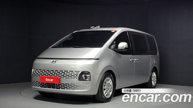 Hyundai Staria