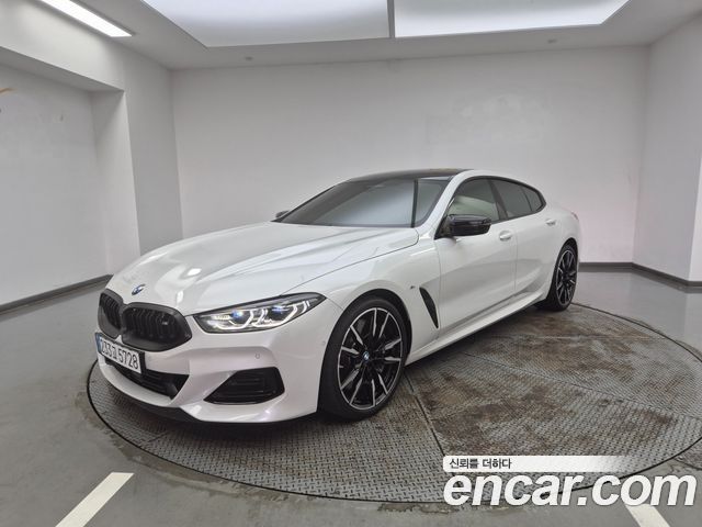 BMW 8 Series (G15)