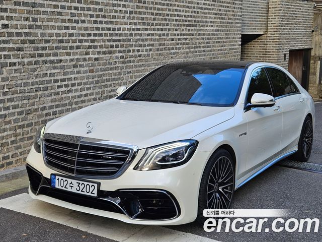 Mercedes-Benz S-Class W222