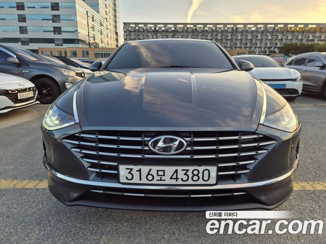 Hyundai Sonata Hybrid (DN8)