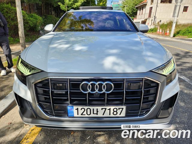 Audi Q8 (4M)