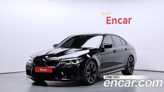BMW M5 (F90)