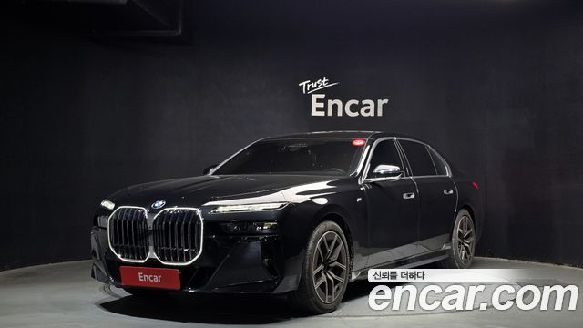 BMW 7 Series (G70)